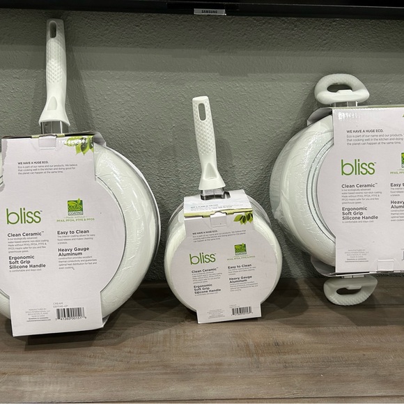 Brand New RARE SET of 3 BLISS CERAMIC Non-Stick Cookware - Picture 8 of 9